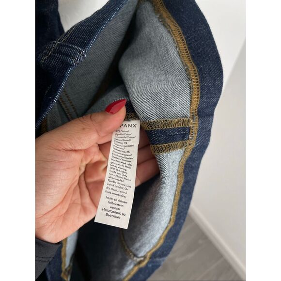 SPANX® Seamed Stretch Denim Sleeveless Shift Dress Size Large NWT - Picture 6 of 8
